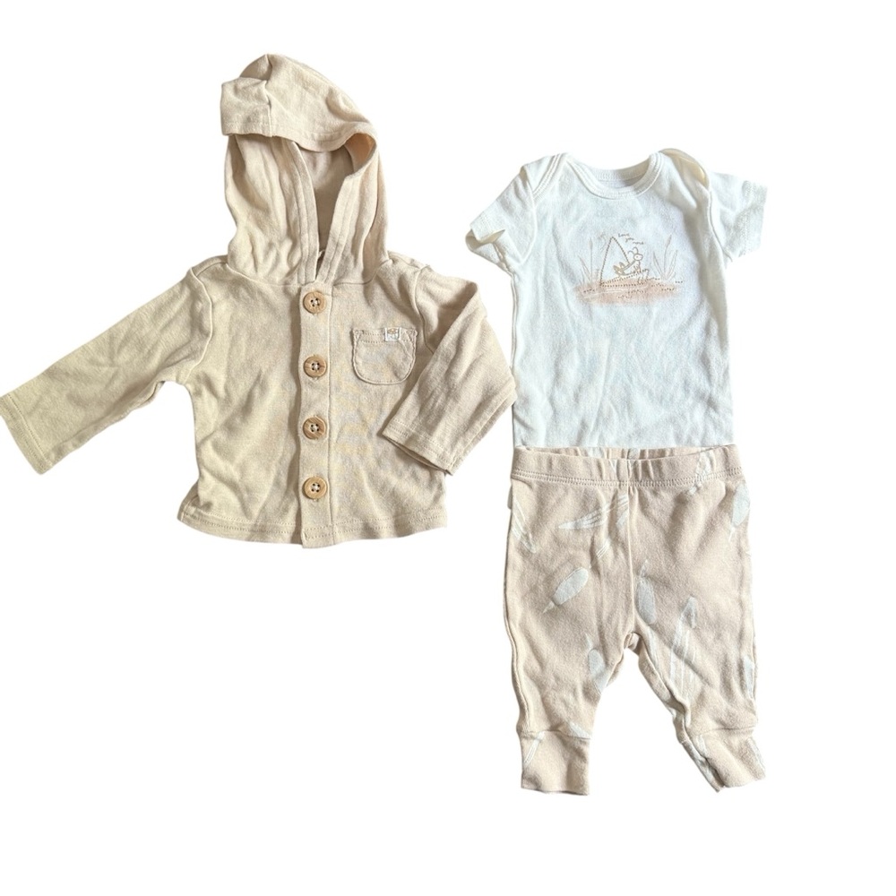 Carter’s Newborn 3-Piece Set